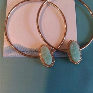 Earrings hoops